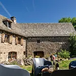 Les Bouteillers 6/8 Personnes * Brion (Lozere)